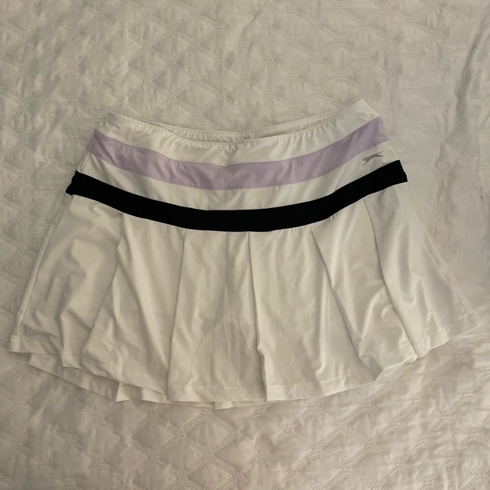 Slazenger White Tennis Skort with Lavender and Black Bands